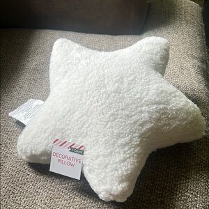 White Star-Shaped Decorative Pillow